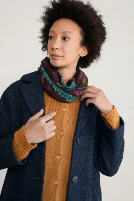 Touchstone Snood. Ripe Berry Onyx