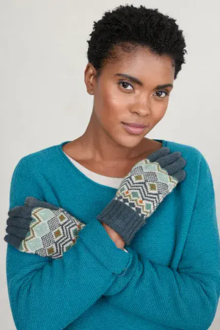 Very Clever Gloves. Andrena Aran Sea Kelp Mix