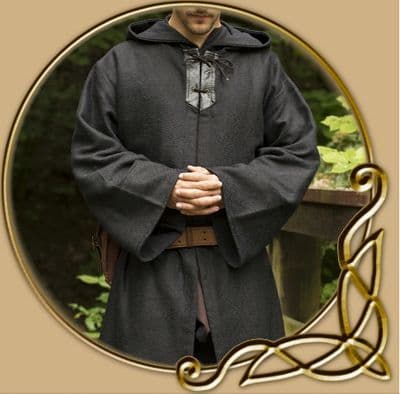 LARP Benedict Robe
