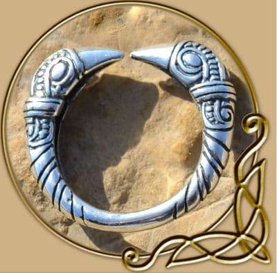 Viking raven head silver ring