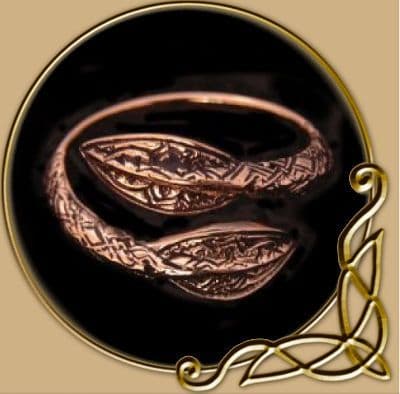 Viking Ring with spearheads pattern
