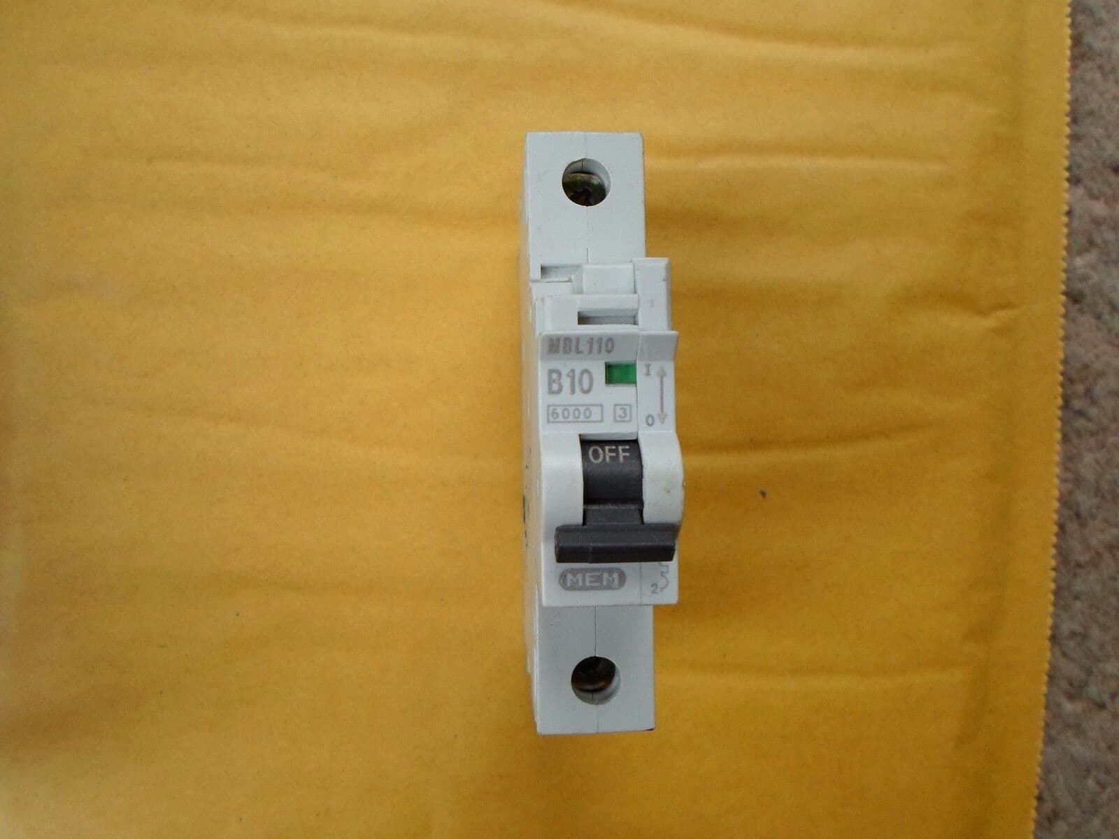 MEM EATON B10 10 AMP MBL110 6KA SINGLE POLE MCB CIRCUIT BREAKER