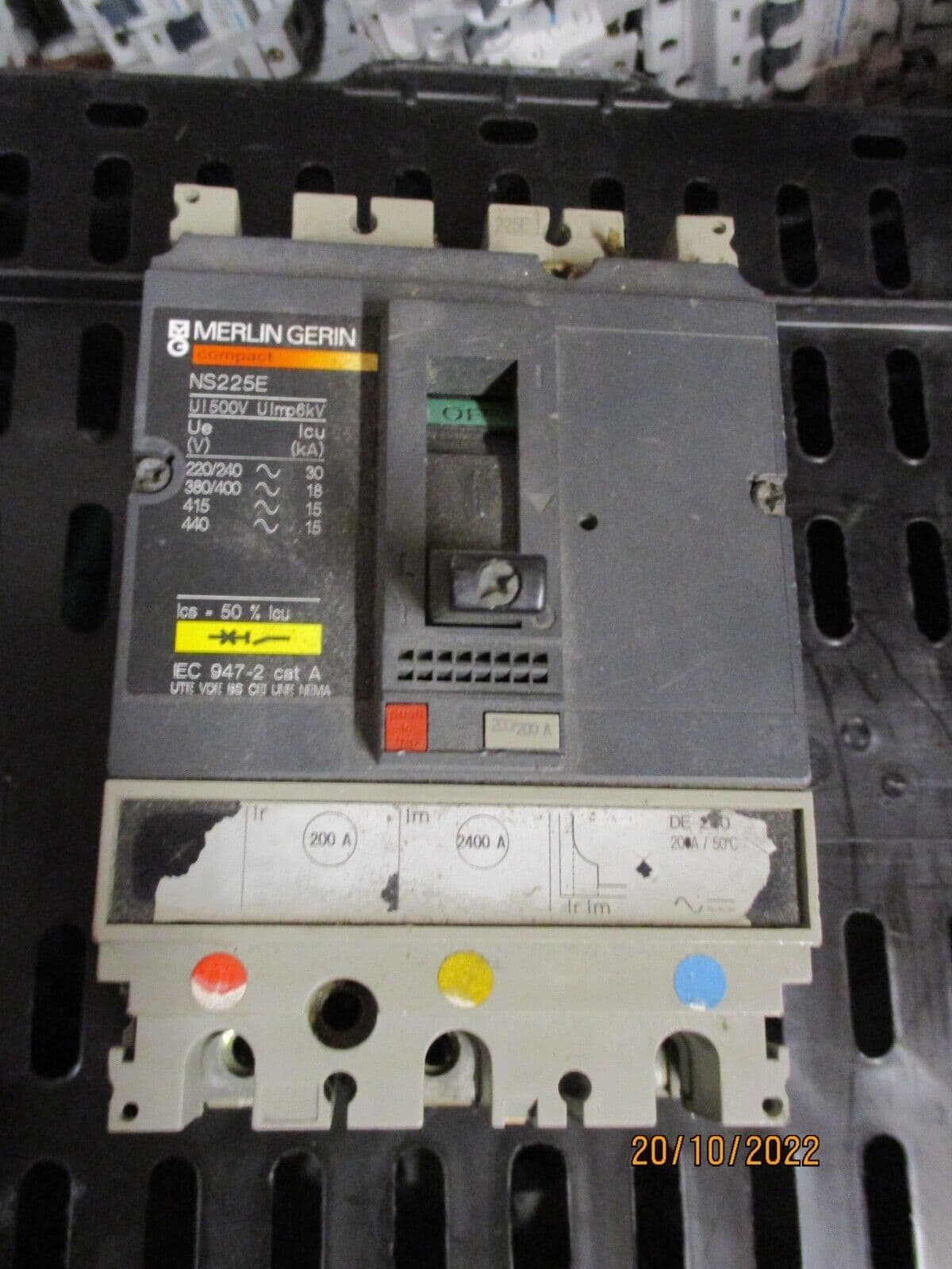 MERLIN GERIN COMPACT NS160N 160 AMP TM160D TRIPLE POLE MCCB CIRCUIT BREAKER