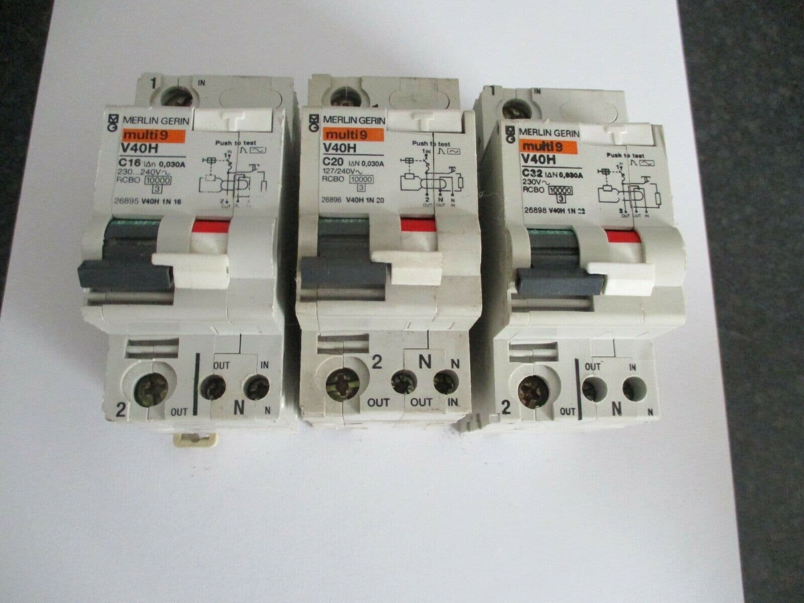 MERLIN GERIN MULTI 9 V40H C16 C20 C32 30mA DOUBLE POLE RCBO S CIRCUIT ...