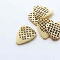 Grip Tones - Buffalo Bone - 1 Guitar Pick | Timber Tones