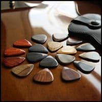 Plectrum Wallet - 18 Electric Guitar Picks | Timber Tones