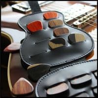 Plectrum Wallet - 18 Electric Guitar Picks | Timber Tones