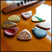 Timber Tones - Tin of 8 Acoustic Picks | Timber Tones