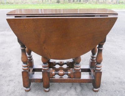 Antique Style Gateleg Coffee Table