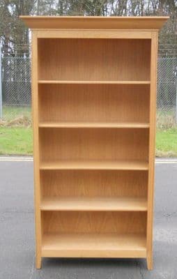 Light Wood Standing Open Bookcase