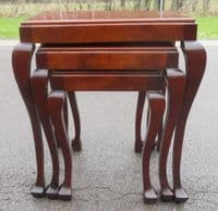 Mahogany Nest of Three Coffee Tables with Bold Cabriole Legs