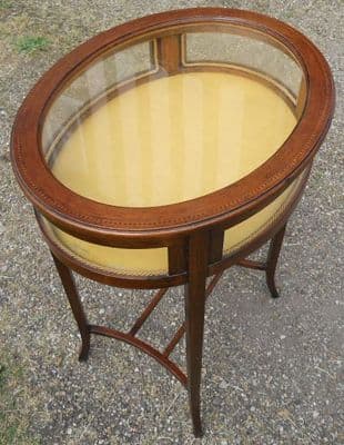 Oval Mahogany Bijouterie Display Cabinet