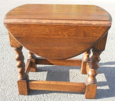 Oval Oak Dropleaf Coffee Table with Barley Twist Leg