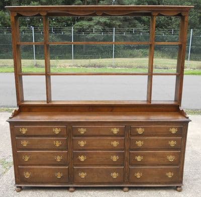 Quality Heavy Oak Dresser