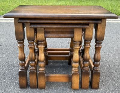 Quality Oak Nest of Three Heavy Coffee Tables