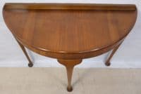 Queen Anne Style Walnut Bowfront Console Table