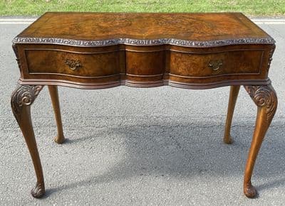 Queen Anne Style Walnut Console Side Table