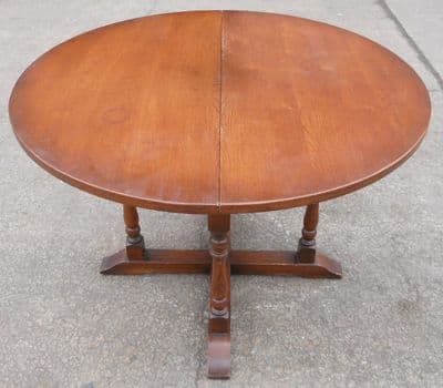 Round Extending Oak Dining Table to Seat Six by Old Charm