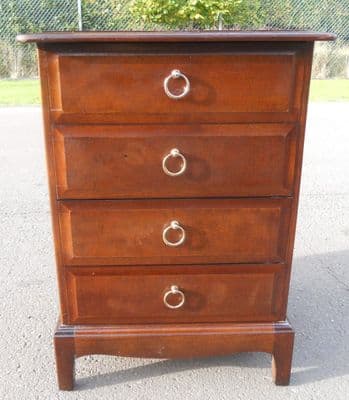 Small Mahogany Chest of Drawers by Stag