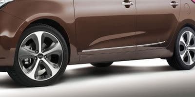 Kia Carens (2017-) Side Trim Line