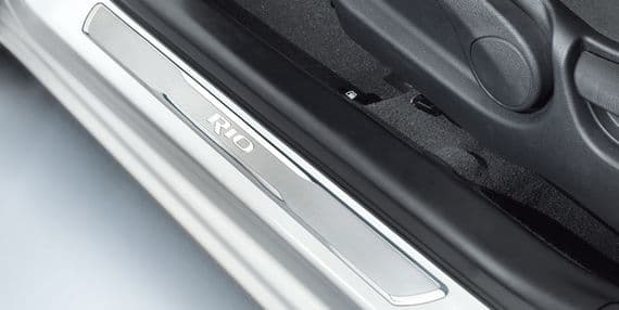 Kia Rio (2015-2016) Entry guard (Metallic)
