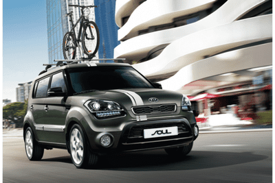 Kia Soul (2011-2013) Body decals, white racing stripes