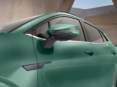 Kia Sportage (2022-) Side Trim Line