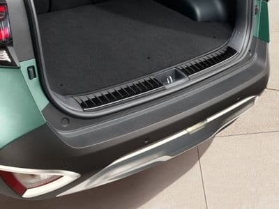 Kia Sportage (2022-) Tailgate Strip, Piano Black