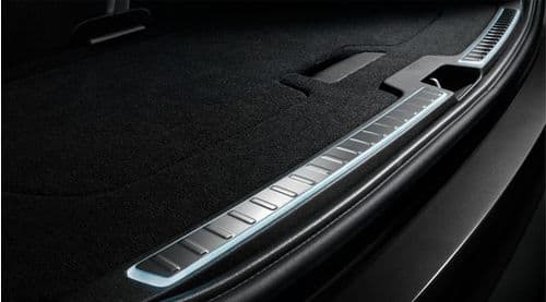 Volvo Illuminated tailgate scuff plate - XC40 2018 Onwards