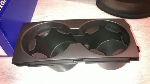 Volvo XC60 2010 - Cup Holder