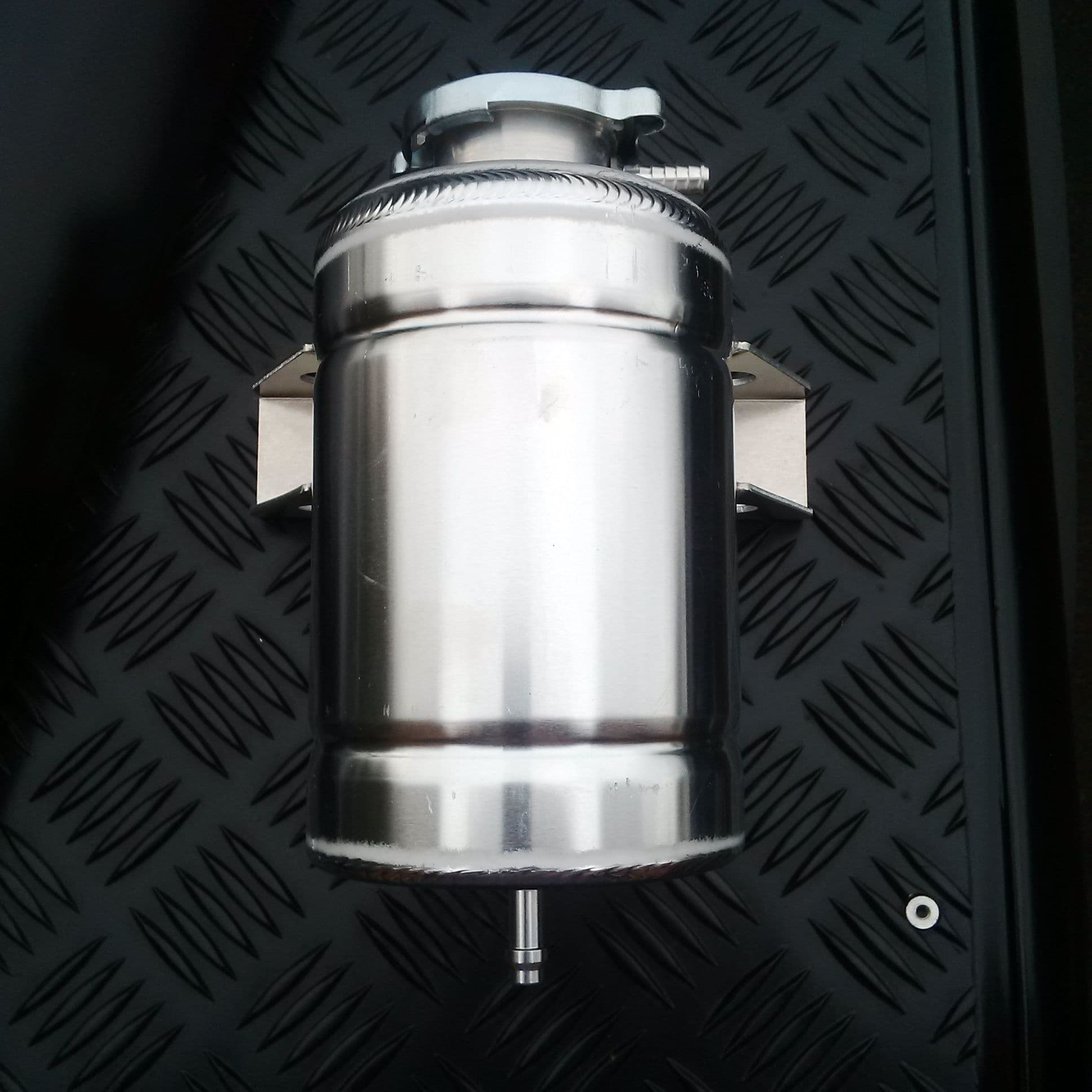 Engine Header Tank Cooling Header Tank
