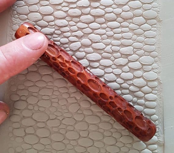 Pebbles Pattern Roller