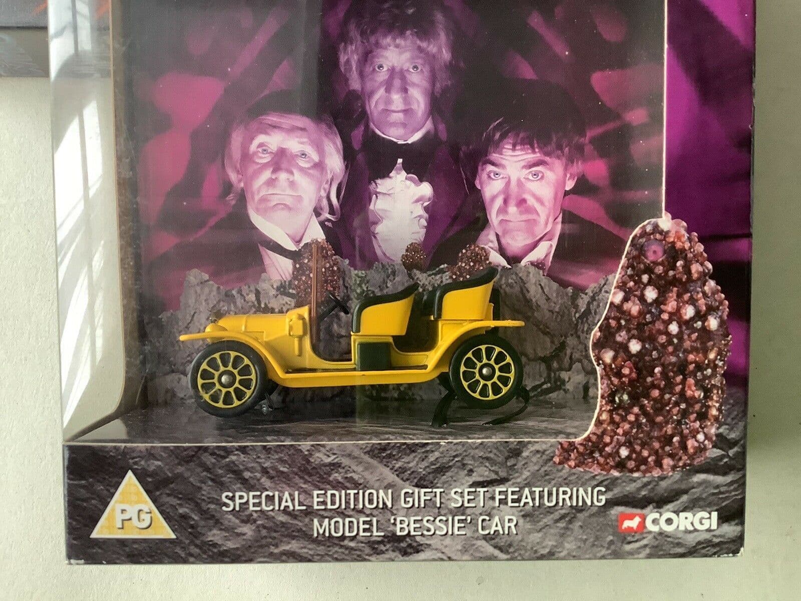 その他 Doctor Who: Three Doctors [DVD] Doctor Who - The Three Doctors: Amazon.co.uk: Jon Pertwee