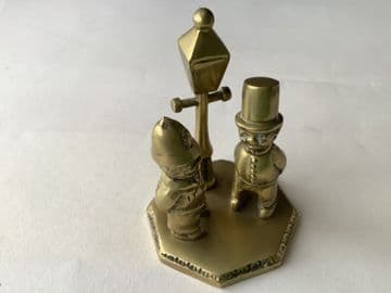 United Brassfounders: Two Policemen Standing by a Lamppost (Brass)