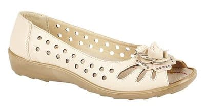 Boulevard L515 Punched Open Toe Flower Casual BEIGE
