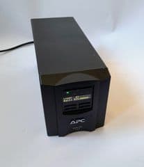 APC Smart-UPS SMT750I Line Interactive 750VA Tower 230V 6x IEC C13 Outlets