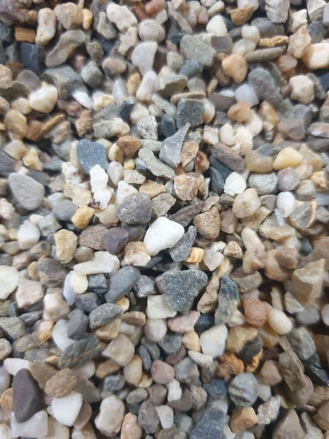 Natural Colour Fine Gravel For Aquariums - 2-4mm Grain