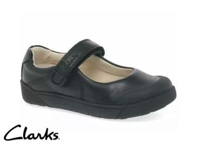 Infant’s Clarks ‘LilFolkbud Pre’ Shoes (56913017) x1 (OP1): £9.95