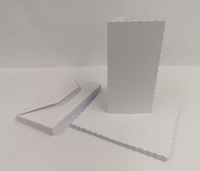 25 Pack DL Pre-Creased Scalloped White Blank Cards (250gsm) & Envelopes (100gsm)