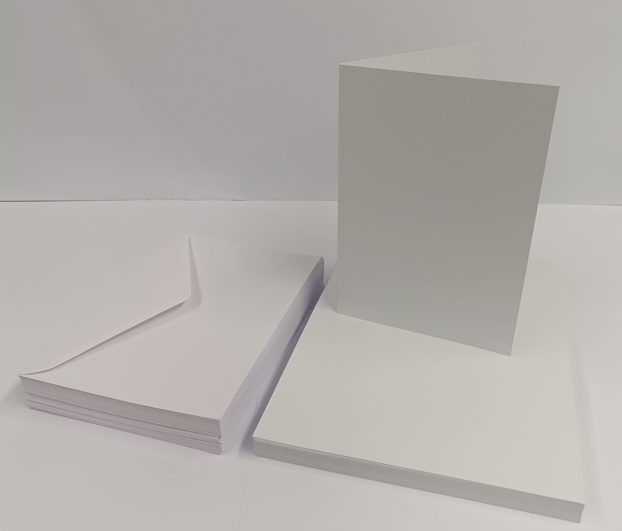 50 Pack 5" x 7" Pre-Creased White Blank Cards 250gsm & Envelopes 100gsm