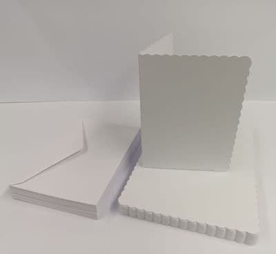 50 Pack A5 Pre-Creased Scalloped White Blank Cards (300gsm) & Envelopes (100gsm)
