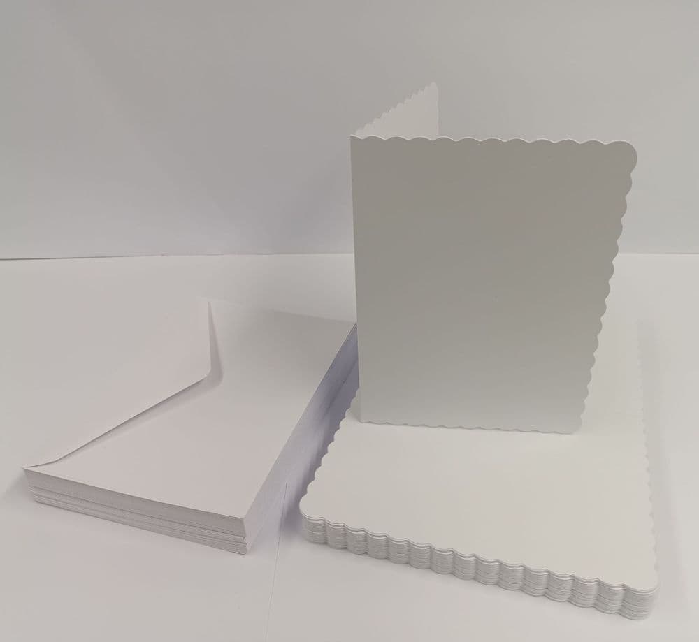 50 Pack A6 Pre-Creased Scalloped White Blank Cards 250gsm & Envelopes ...
