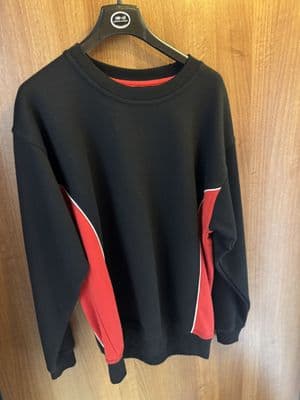 Sweater Black/Red Small