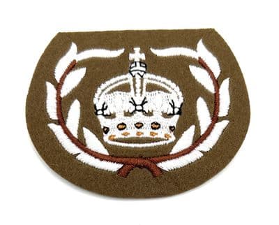 Badge FAD WO2 RQMS  CIIIR Crown Warrant Officer in Wreath Number 2 Dress