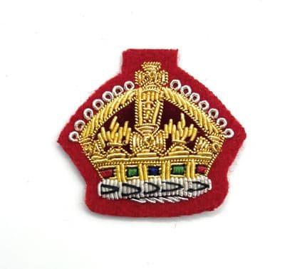 Badge King's Crown Gold on Red 37MM R2593