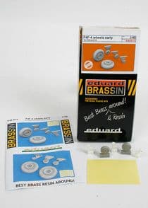 Grumman F4F-4 Wheels, Early