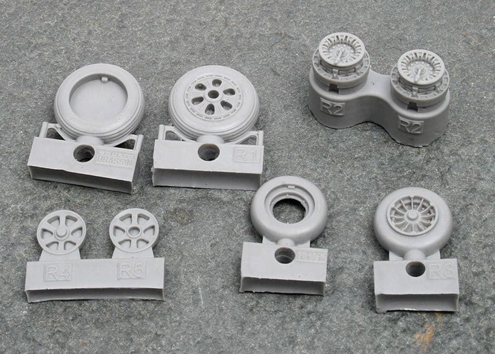 N A F-86F Wheels