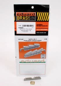 Supermarine Spitfire Mk V Three-stack Exhausts, Fishtail