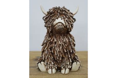 18cm Sitting Shaggy Highland Cow Figurine Ornament Gift