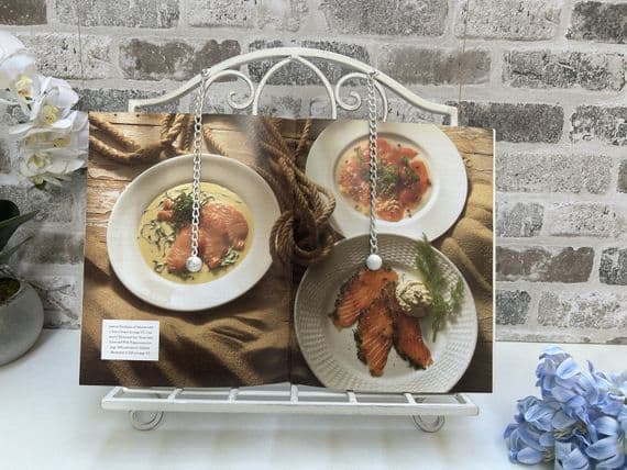 34cm White Distressed Recipe Cook Book Holder Freestanding Metal